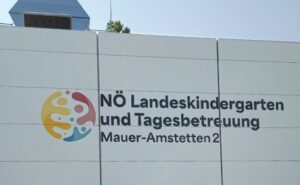 Kindergarten-Mauer1